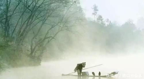 千古|张志和的千古名篇,被苏轼改成一首词,黄庭坚认为他犯了两个错误