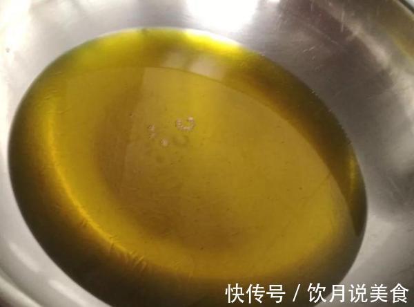 孩子爱吃的糖醋里脊，不用上外面吃，在家做一样能满足孩子的胃！
