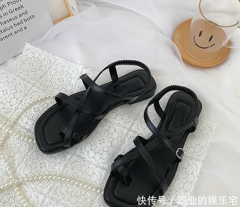 细带|是时候穿凉鞋了！今年流行这几款，清凉显脚小