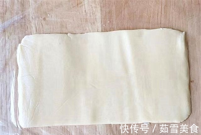 酥到掉渣的板栗酥做法,外皮脆内馅软糯香甜,做法还特别简单