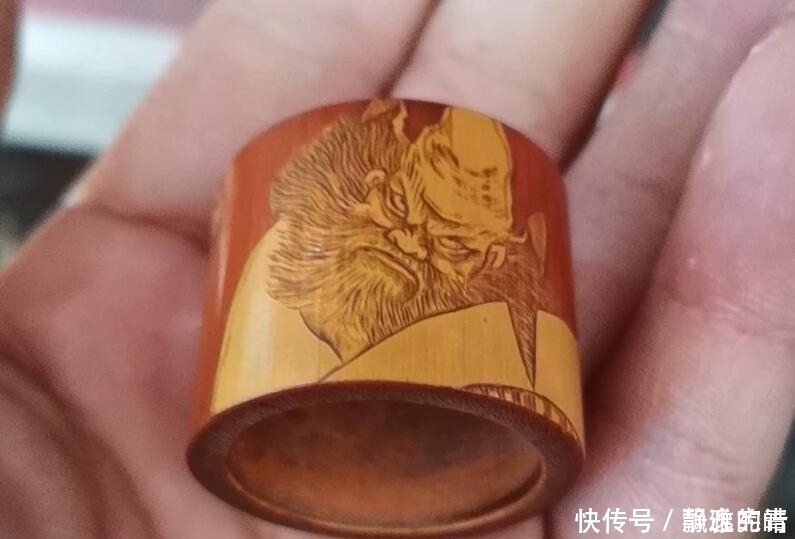 文玩圈里独有的九种雕刻,精细程度不低于玉雕,趣味性把玩性十足