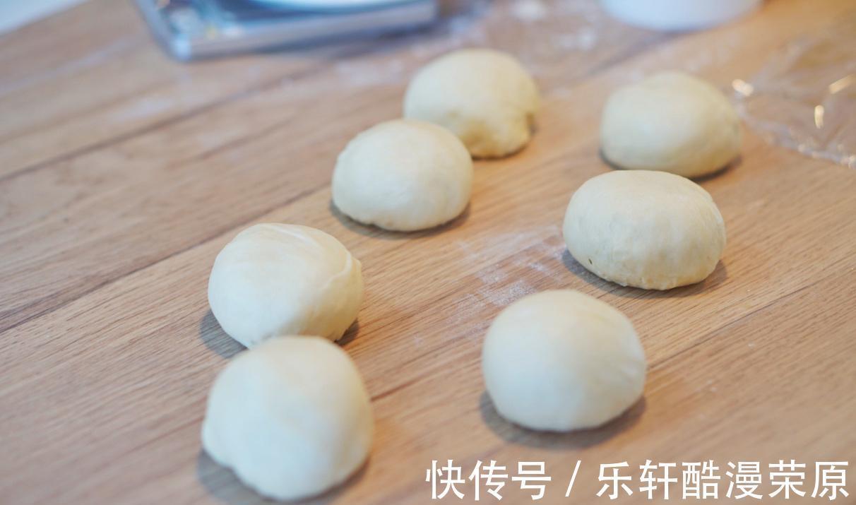 日式|吃一次就能爱上的日式红豆包,喧软好吃,做法也简单