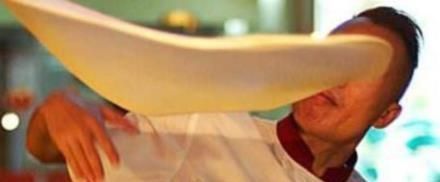 厨神|印度“厨神”中国做飞饼,精致无比却无人敢吃,网友打道回府吧