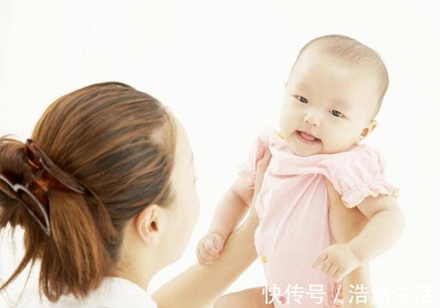 孩子|宝宝的语言发展有“阶段性”,把握好这三个关键期,帮宝宝早发声