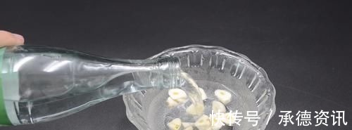 大蒜|大蒜放进白醋里泡一泡，真是厉害，解决了很多男性朋友困扰的烦恼