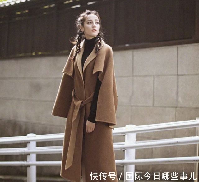 驼色大衣才没有过时,内搭选对了,照样可以美的很高级
