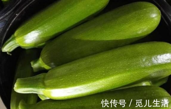 动脉硬化|血脂高的人,身体会展示4种表现,多吃3种蔬菜,让血脂稳定