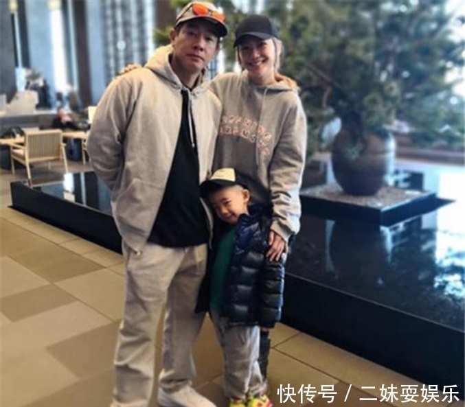 陈小春:你以为本尊冷冷冰冰,不易近人,其实是还没有遇到应采儿