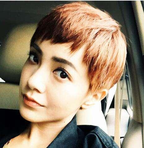 羊毛卷 真正会打扮的女人,通常会留的“5种”发型,轻松遮盖发际线问题