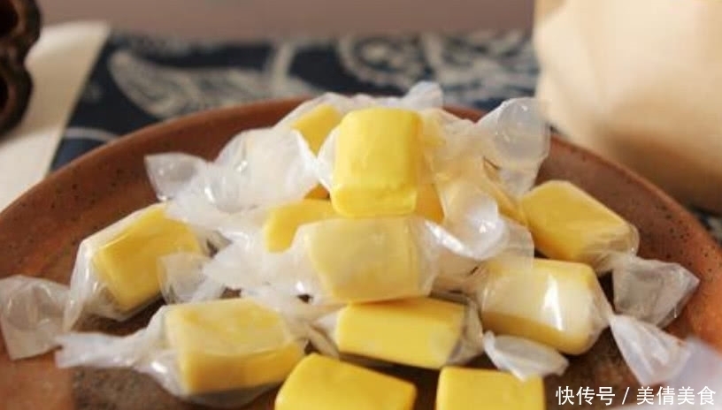 吃零食|那年课堂上偷吃零食,棒棒糖剪断含在嘴里,最后一种胆大才能吃!