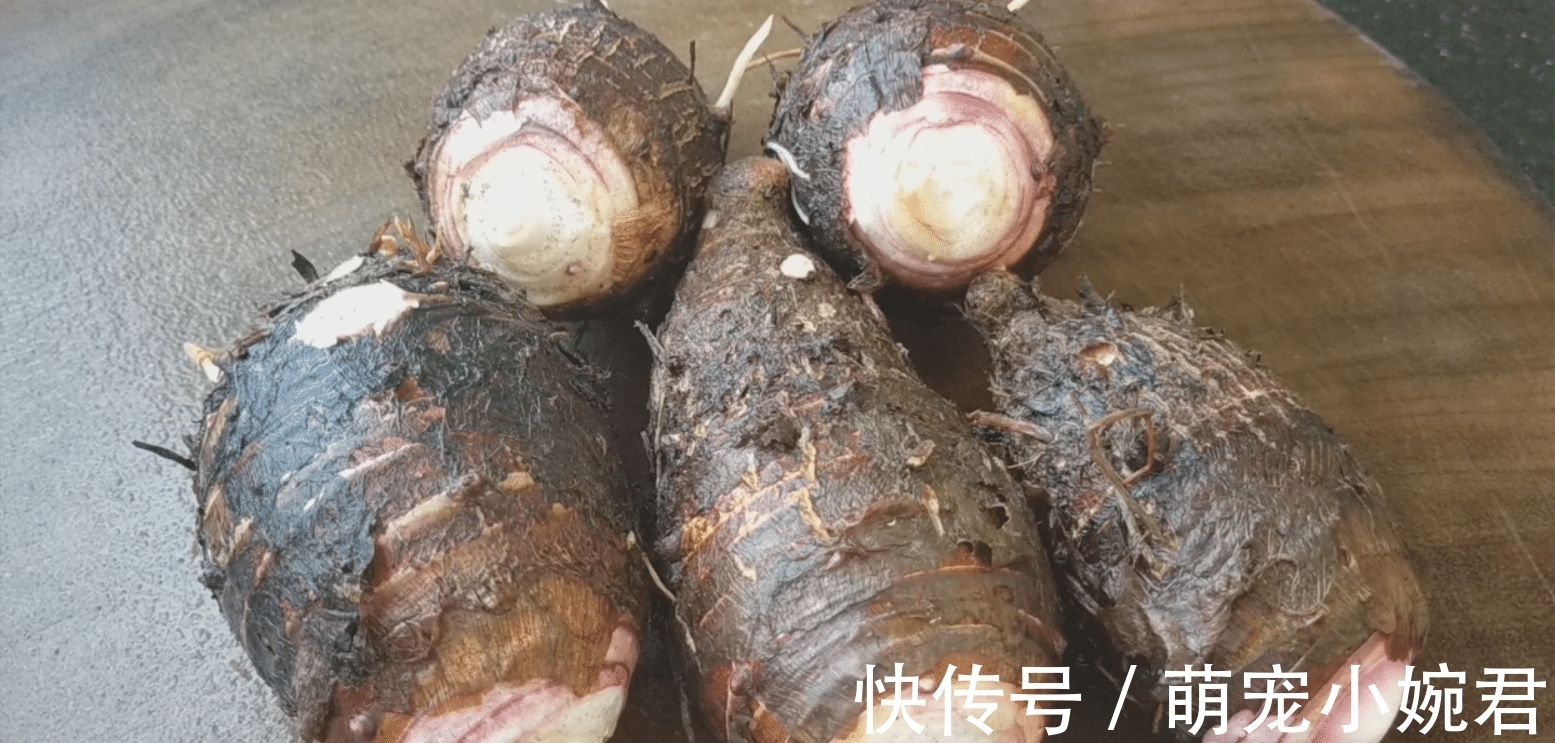 腊鸭|芋头新吃法,一次做5个,咸香松软又简单,出锅好吃下饭越吃越香