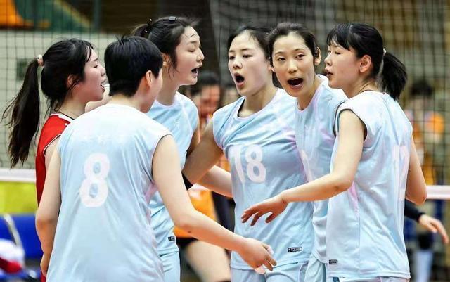 天津女排|新黄金双枪横空出世!轰53分带队大爆冷,朱婷接班人致敬女排队长