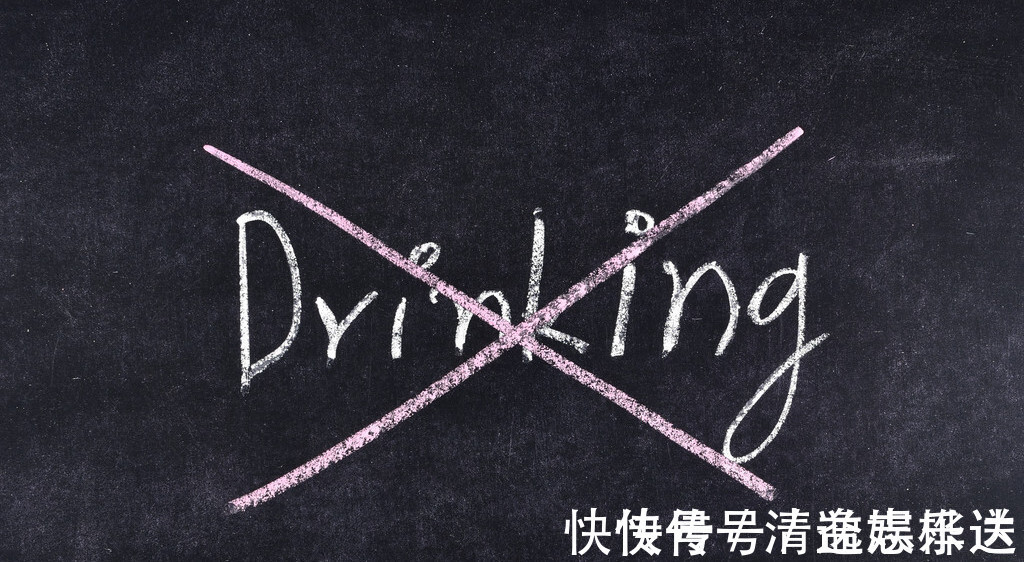 喝酒|患高血压的中老年人执意喝酒，会有什么影响本文讲解