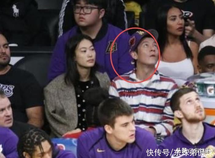 莫拉莱斯|因坐在詹姆斯身后看球一夜爆红,网红莫拉莱斯如今发展如何?