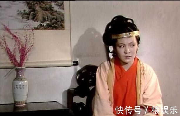 薛姨妈#难怪夏金桂要在薛家撒泼打滚“辱夫骂婆”,你看宝钗在家做什么