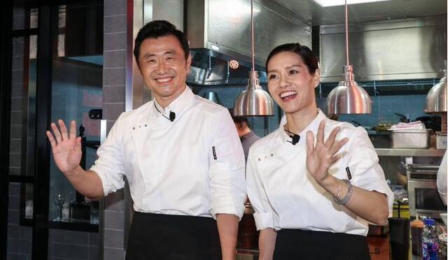 音乐家|同名李娜命运却大不同,一个嫁初恋获幸福,一个2次爱上有妇之夫