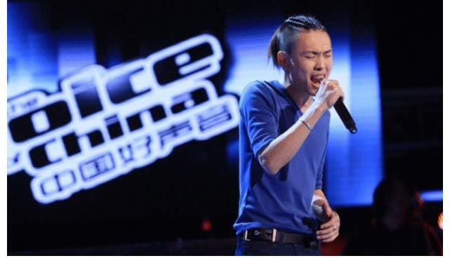 他因《中國好聲音》出名，靠一首歌走紅，作品火了之后他卻沒了熱度