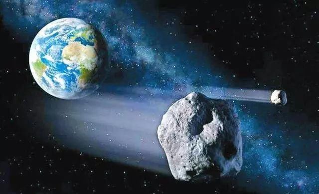 来看看太阳系中的星体大小顺序，地球排名很靠前，太阳木星很霸道