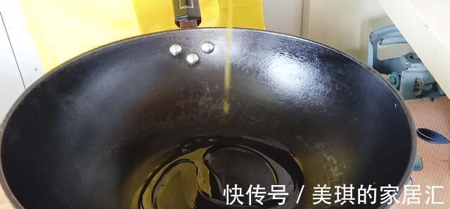 小哥|大厨教你“凉拌黄瓜”秘诀，清脆爽口，酱香入味，两分钟做一盘