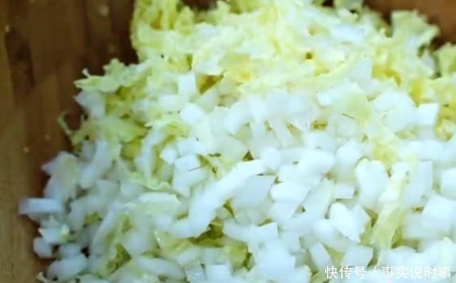 白菜|饺子馅好吃有秘诀，教你饭店不外传的配方，肉馅鲜嫩多汁无腥味！