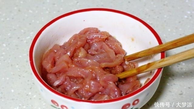 晒晒我家晚餐，3人3菜1主食，荤素搭配，粗细粮混搭，营养更均衡