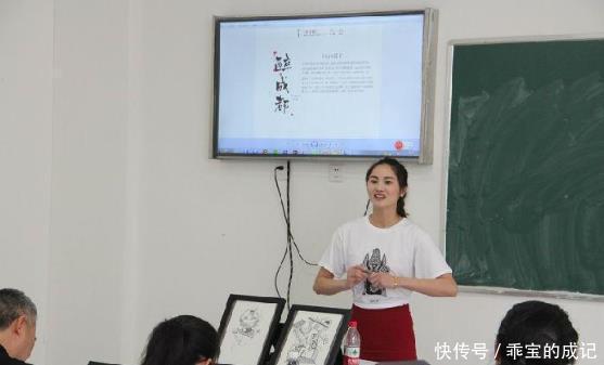 毕业论文|“只答不辩、低头道歉”，大学生毕业论文答辩现场，画风似庭审