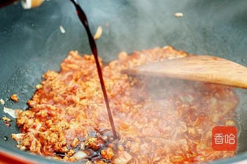 天冷来上这一锅热乎乎的炖豆腐，荤素一锅出，营养美味又暖胃