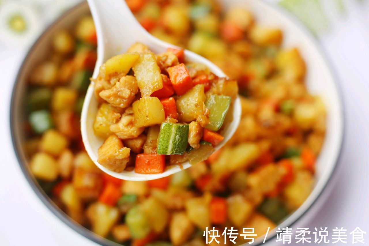 鸡胸肉这样做，鲜嫩可口还下饭，好吃到停不下来，孩子很喜欢吃