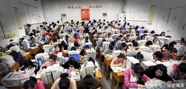 现状|17年前盗高考试卷，导致国家被迫使用备用卷的杨博，现状如何？