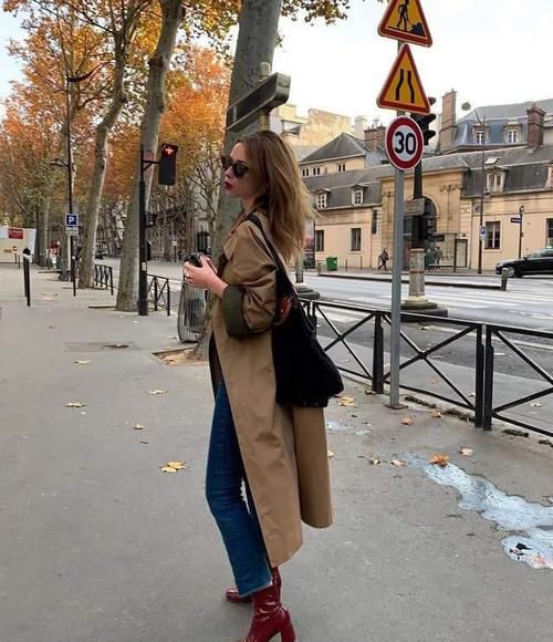 ?冬天买靴子少买黑色，建议这3种“高级色”，时髦百搭显腿长