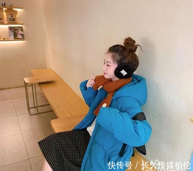 冬天|大衣+半身裙,羽绒服+半身裙,冬天这么穿气质又显瘦