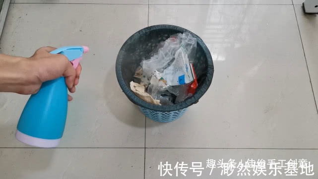 下水道|把藿香正气水抹在脚上真实用,解决了男女士的烦恼,进来学学吧!