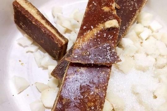 片糖|广东人早茶“四大糕”之一,简单4种食材搅出马蹄糕,生津还通便