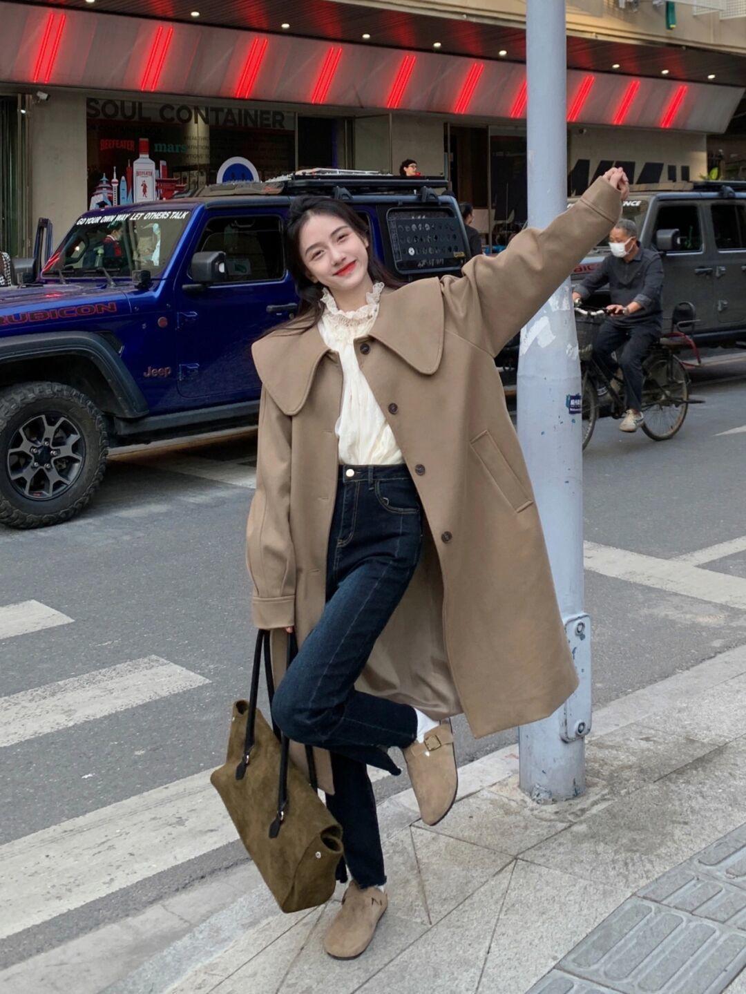 毛呢|冬天想要穿出高级感?一定要试一试灰色和粉色的搭配,高级又时尚!