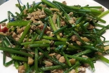 韭菜和此物一起炒着吃,睡眠好了,脂肪不见了,皮肤更加细腻