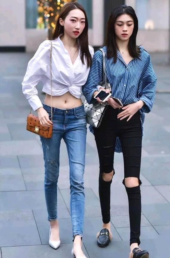 开衫|笑容迷人的小姐姐,连衣裙搭配白色开衫,尽显优雅的女神风采