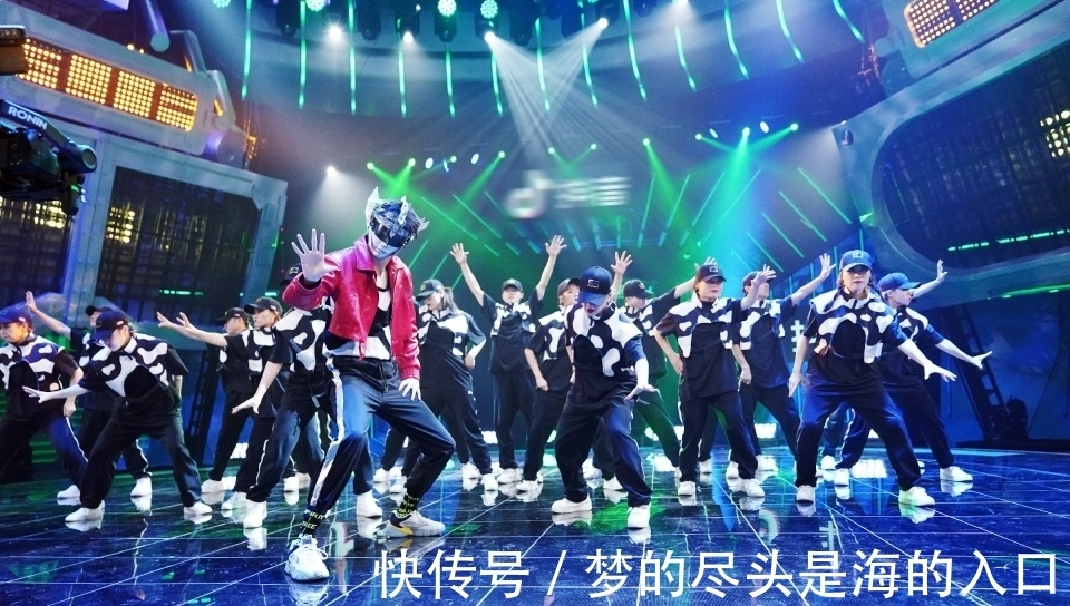 queen|《蒙面舞王》第二赛段开启，“银河”“宇宙”两大战队集结