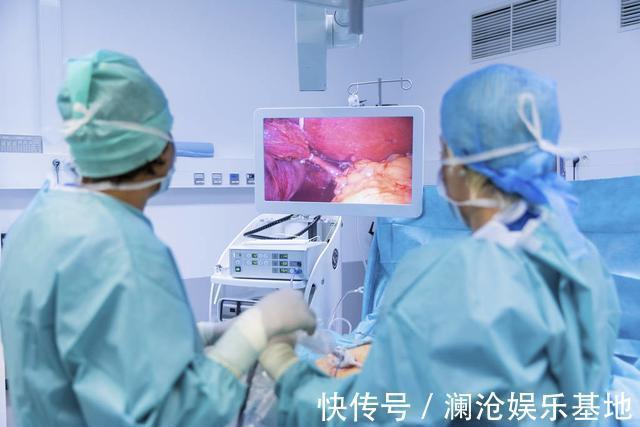 小娟|3岁男童,查出肠穿孔,医生查明病因,妈妈怒吼:不许奶奶见孙子