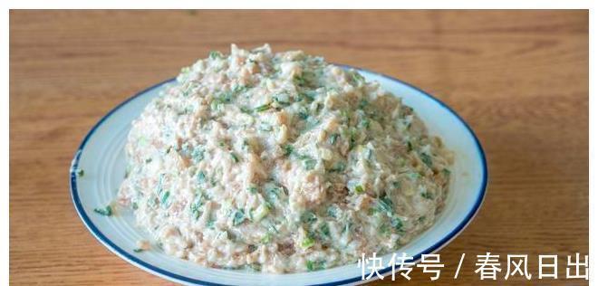 早餐就馋这馄饨，调馅和面调汤底，做法详细讲解，皮薄馅大超好吃