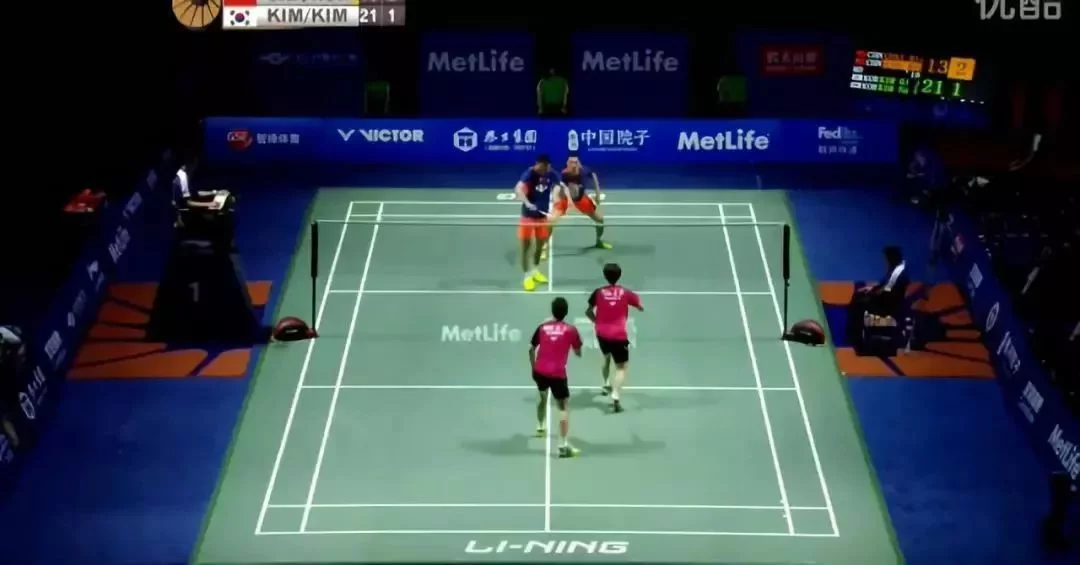 专家教你高质量羽毛球发球 老鸟再也不敢鄙视你了 竞报体育