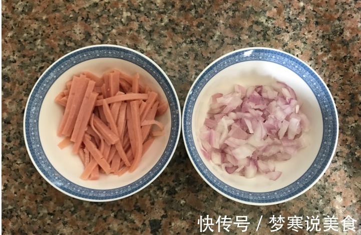 吃腻了甜蛋糕，来试一试这款咸蛋糕，好吃风味足