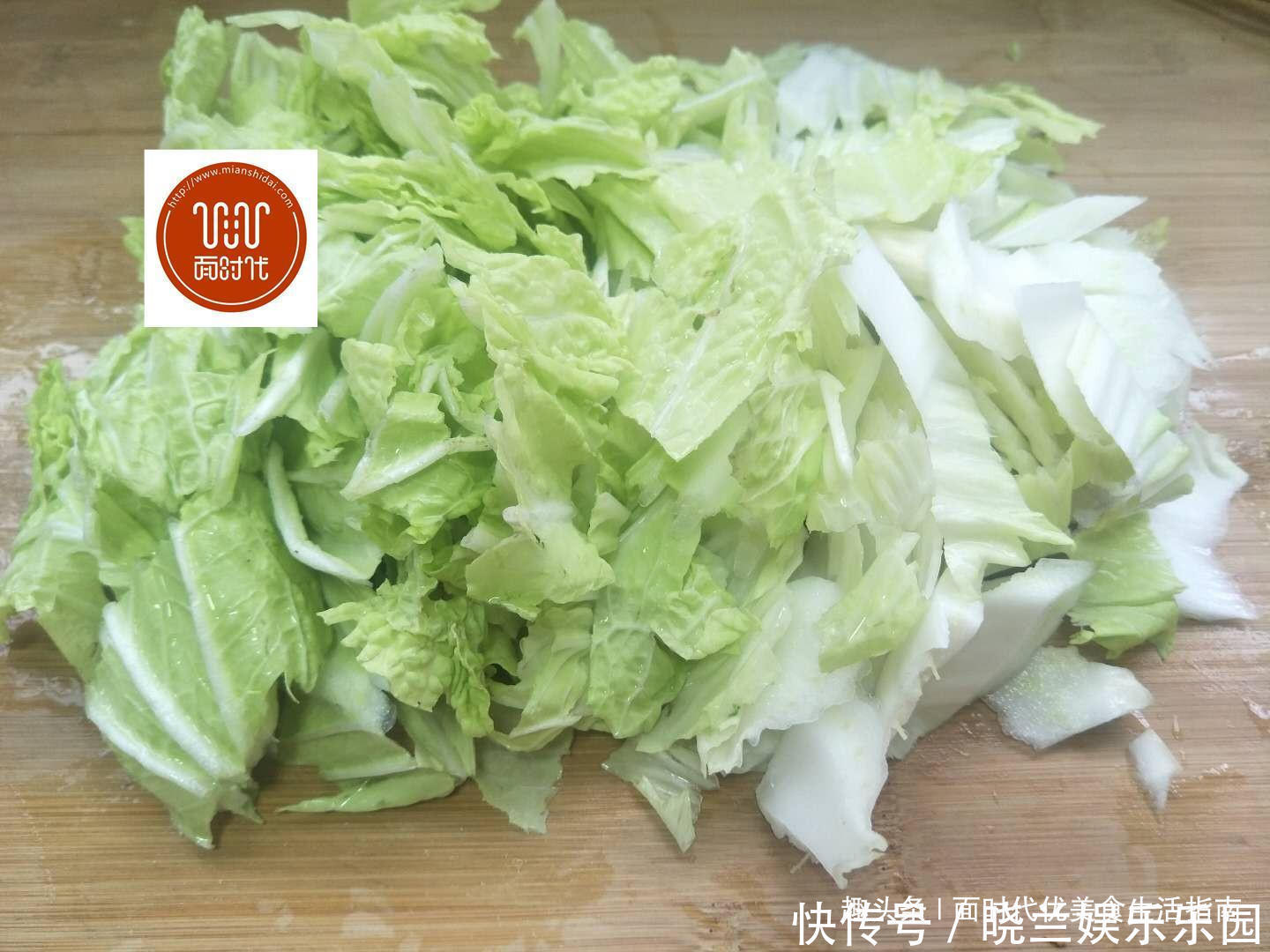 好吃|奶奶教我做的一道农村大菜,好吃易学,解决你的馋虫,满足你的胃