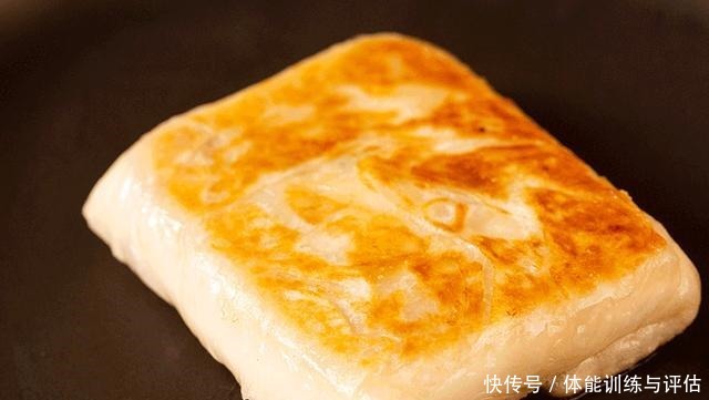 这饼太绝太香了,不管你会不会做饭,谁都能做好吃,5分钟就搞定!