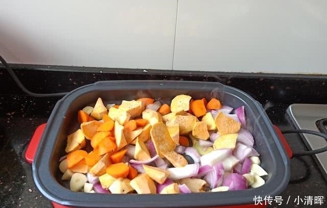 划算|外面卖198的海鲜焖锅,自己做成本只要68元,太划算了,还简单