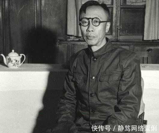 溥仪|溥仪时隔多年重回故居,对花瓶说的一句话,竟惊讶了所有人