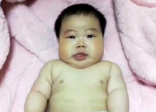 宝宝|“最成熟宝宝”火了,仅5个月却像中年人,网友:真的不是P的吗