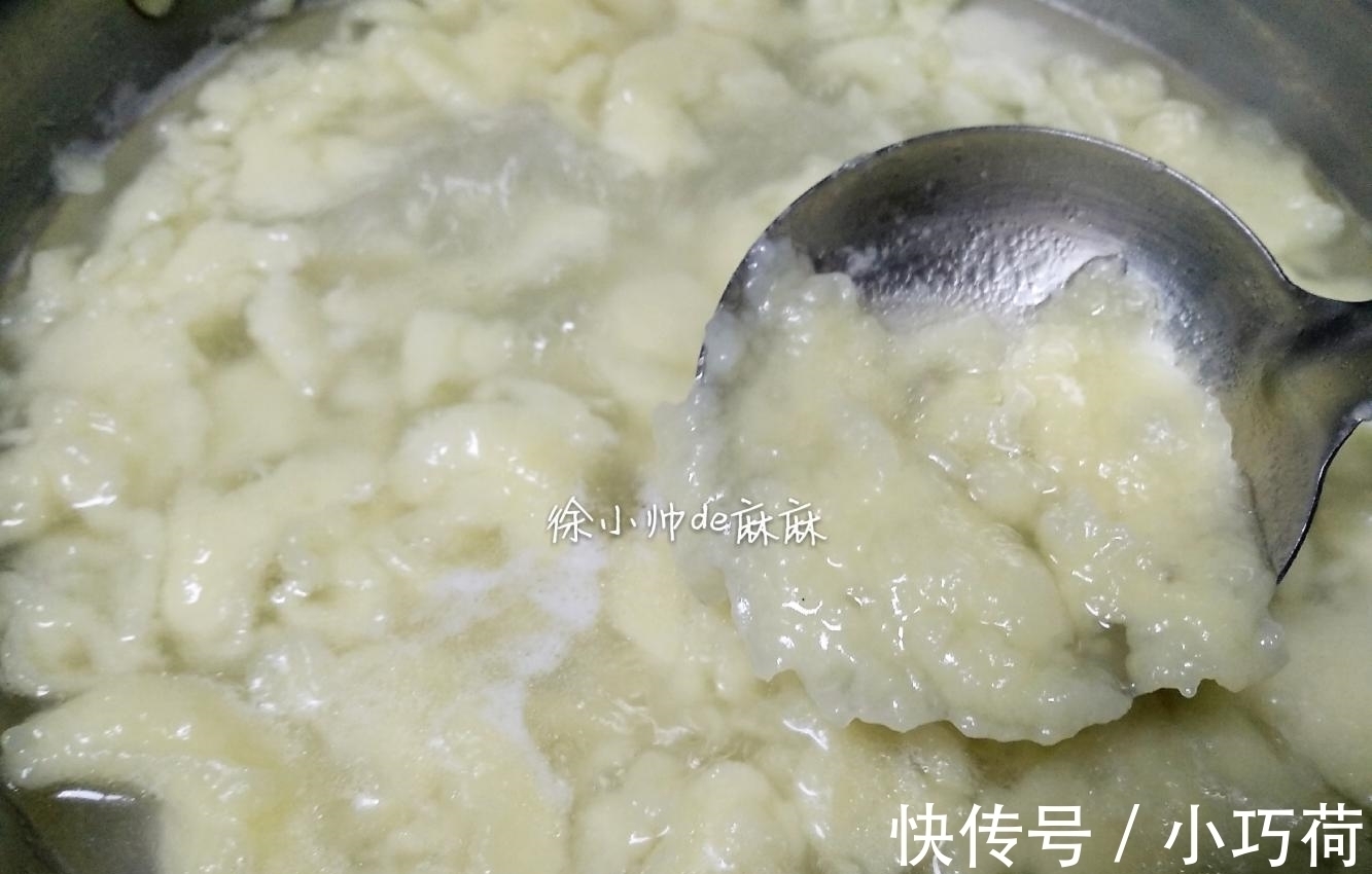面疙瘩|早餐这样简单做, 只需要两根筷子就搞定, 每次都要吃上三碗才过瘾