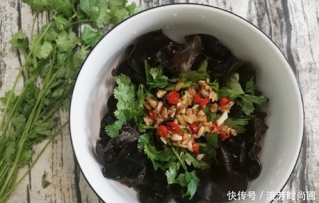 家人|这才是凉拌木耳最好的打开方式,家人吃过都说做少了