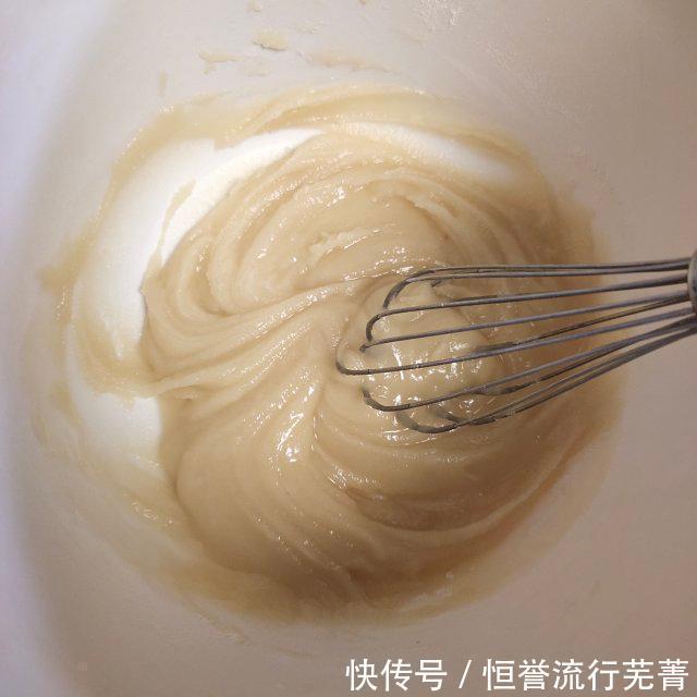 咸蛋|咸蛋黄戚风蛋糕,柔软可口,十分好吃