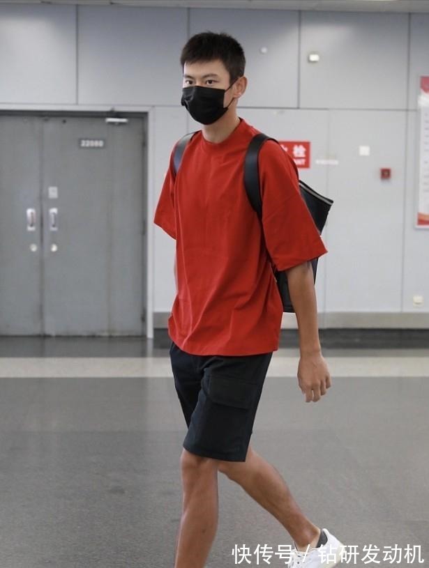 裤装|宁泽涛不仅身材好，长相也是阳光又帅气，这么优秀退役真是可惜了！